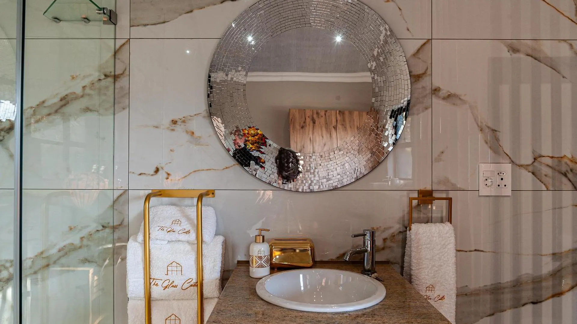 The Glass Castle Retreat Sir Lowry Pass 0*,  Sudafrica